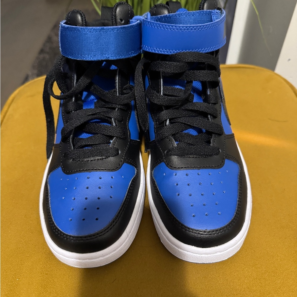 Nike Kids High-Top Sneakers - Blue and Black